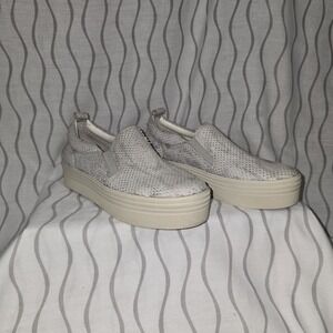 Marc Fisher LTD Women's White Snakeskin Platform Slip-on Sneakers Size 6
